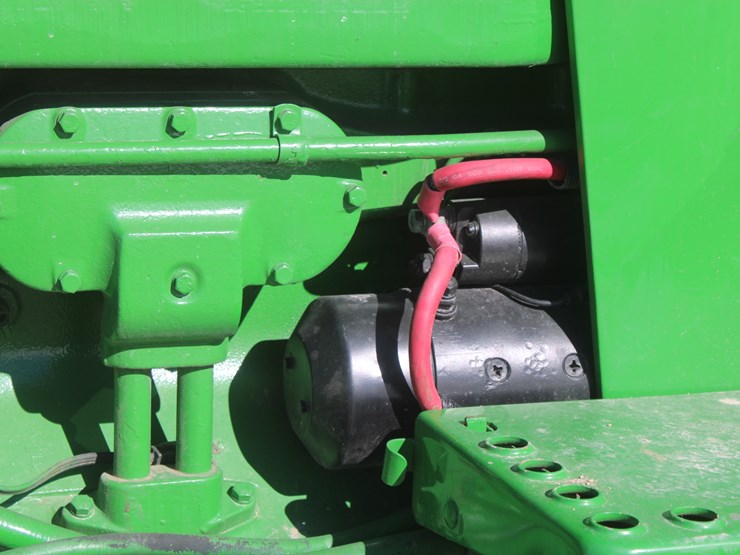 john-deere-4440-image-22