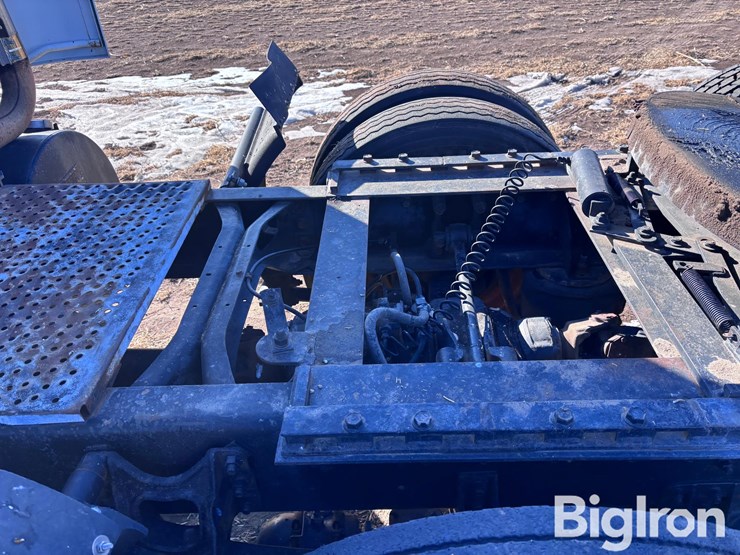 1992-international-8100-image-18