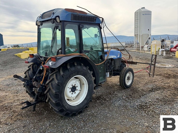 2007-new-holland-tn85fa-image-5