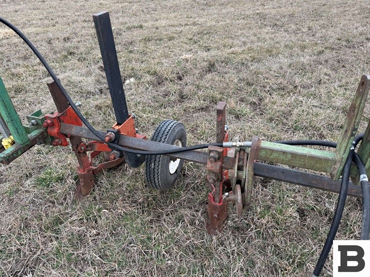 mechanical-ditcher-image-12