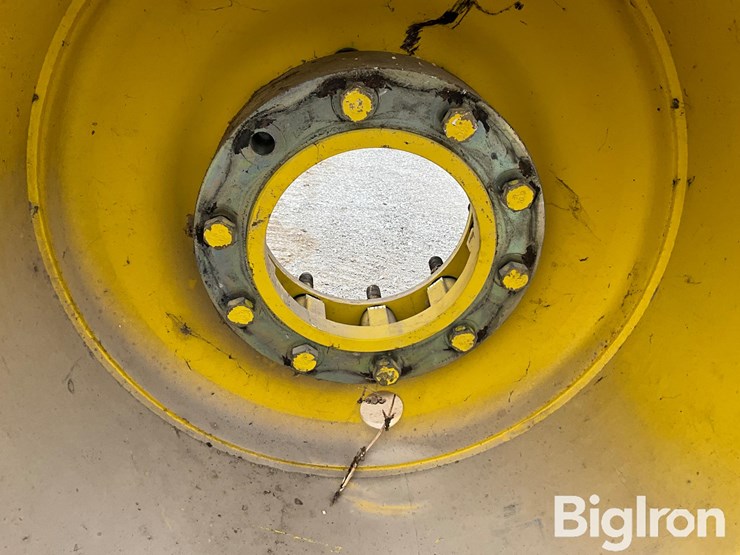 john-deere-10-image-15