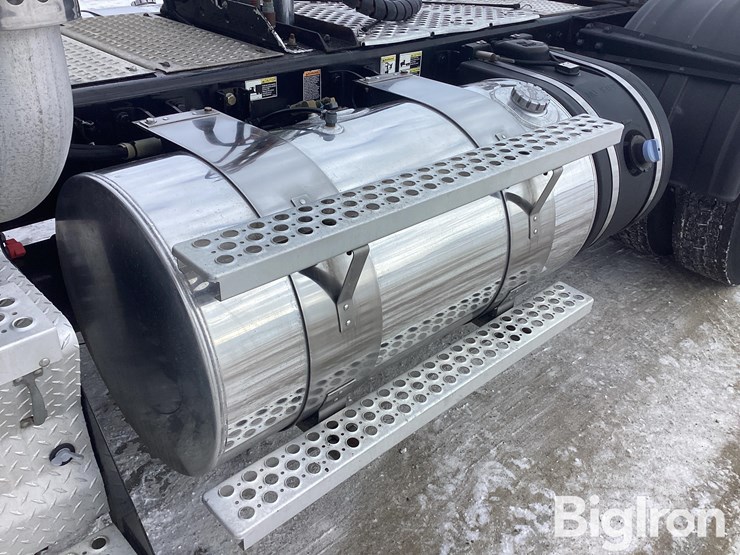 2020-kenworth-t800-image-16