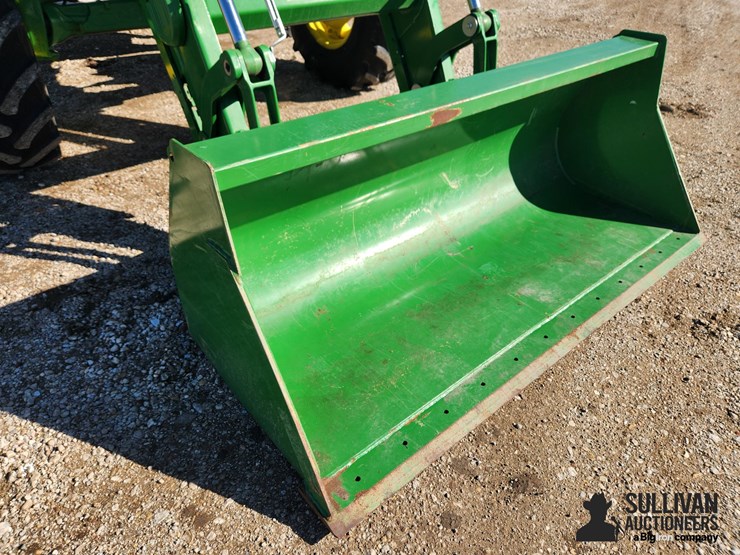 2016-john-deere-6130r-image-16