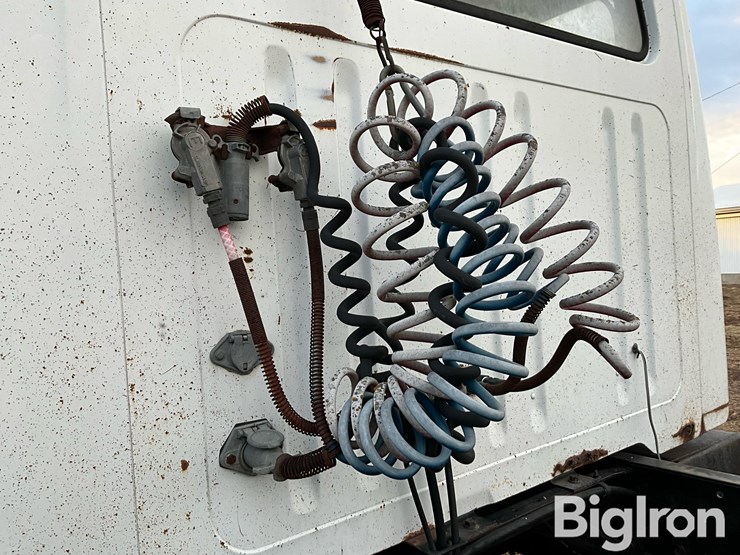 1984-international-s1955-image-11