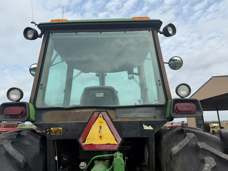 1990-john-deere-4955-image-37