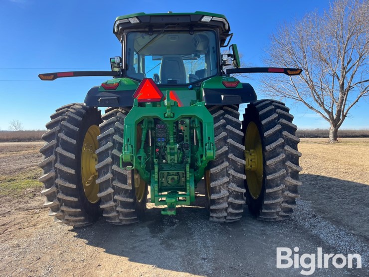 2022-john-deere-8r-310-image-6