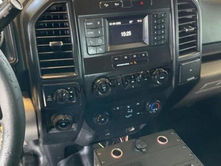 2020-ford-f150-image-19