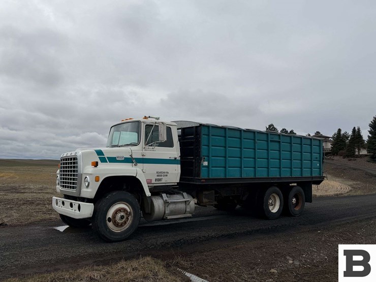 1980-ford-9000-image-1