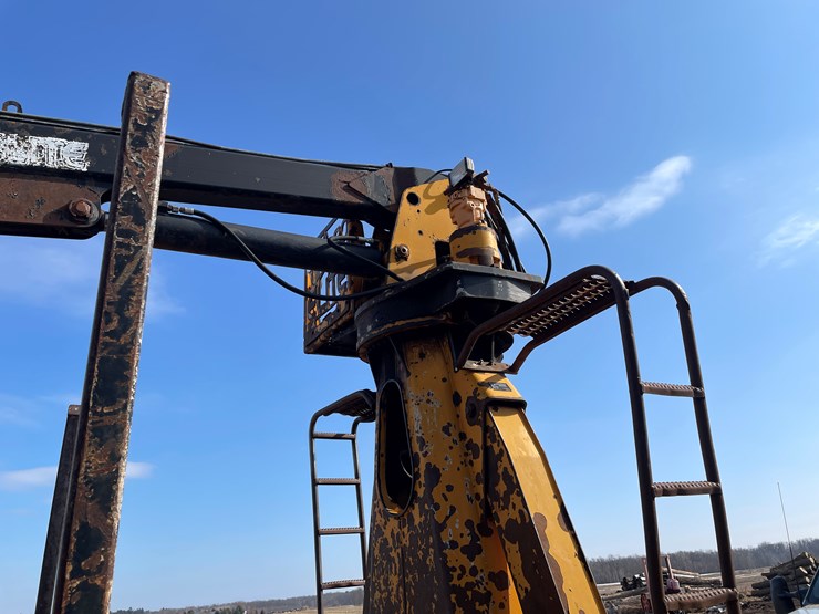 #1005-•-2003-sterling-log-truck-(has-wi-title)-(grantsburg,-wi)-image-8
