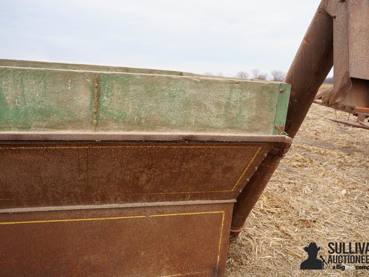 grain-o-vator-10-auger-wagon-image-15