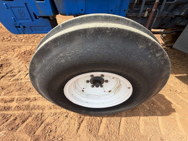 1998-new-holland-ts100-image-13