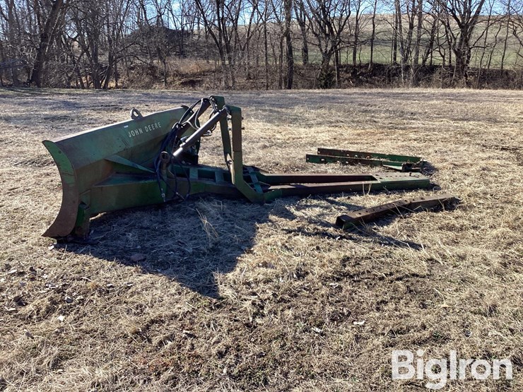 john-deere-10-image-8