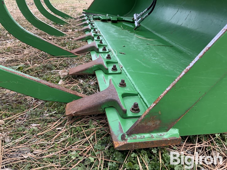 john-deere-8-image-13