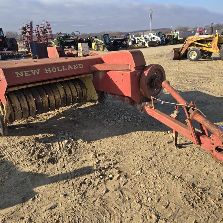 NEW HOLLAND 269