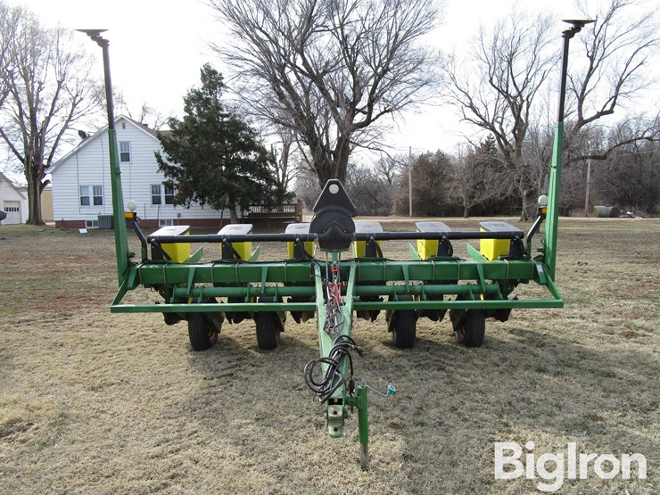 john-deere-7200-image-2