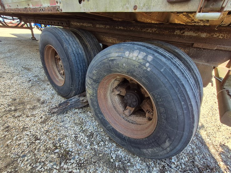 1971-fruehauf-trailer-image-4
