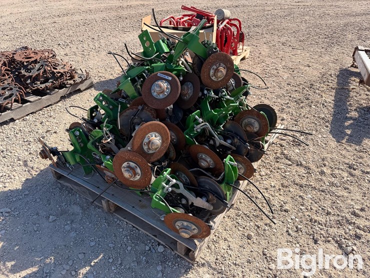 john-deere-db80-image-1