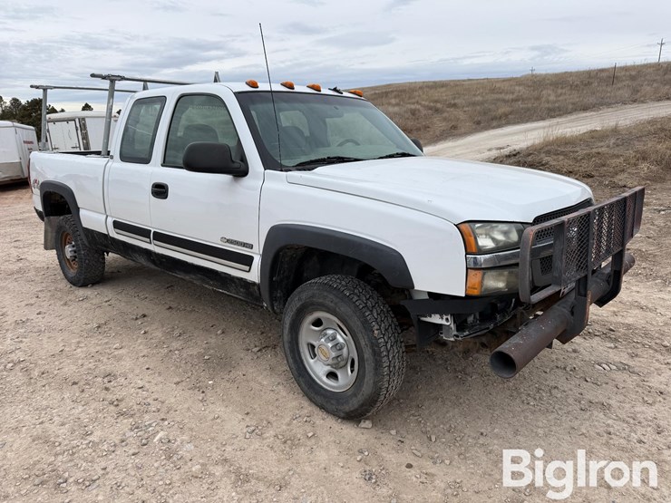 2003-chevrolet-silverado-2500-image-3