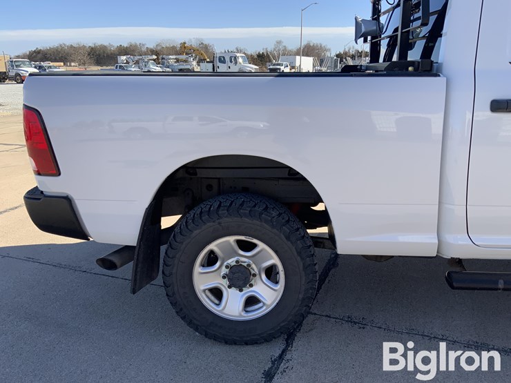 2017-dodge-2500-image-16