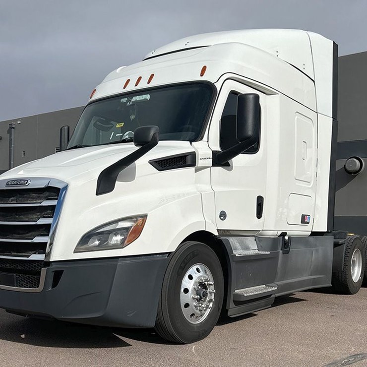 2020 FREIGHTLINER CASCADIA 116