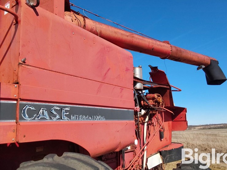 1985-case-ih-1480-image-12