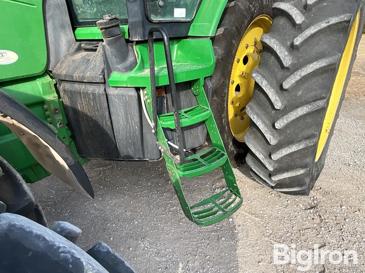 2009-john-deere-8295r-image-16