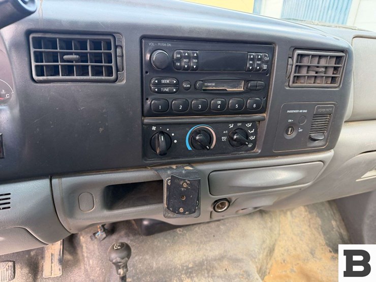 2004-ford-f250-image-19