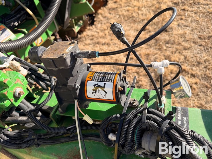 2008-john-deere-1760-image-17