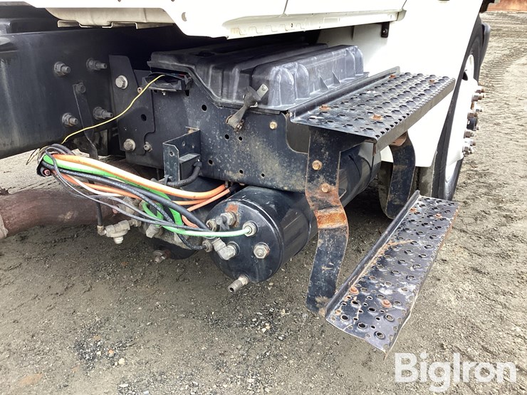 2012-international-durastar-4300-image-18