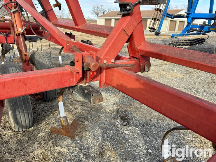 case-ih-4800-image-18