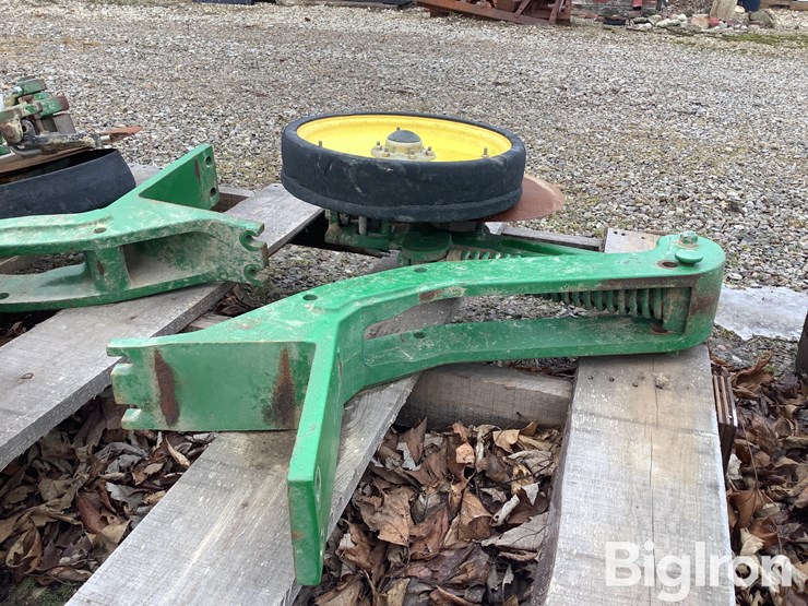john-deere-1775-image-12