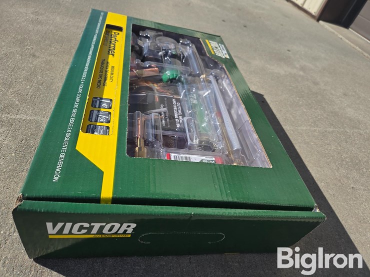 victor-torch-set-image-8