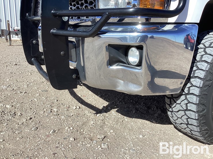 2019-chevrolet-silverado-2500-image-9