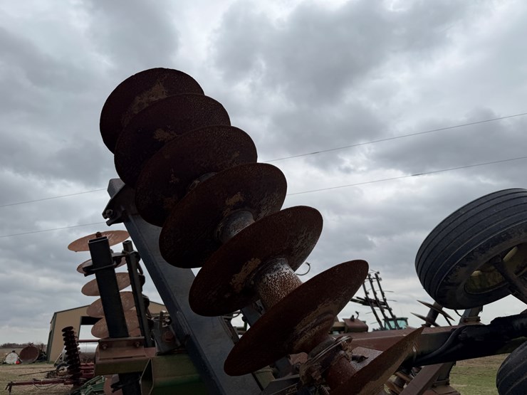 john-deere-25-image-40