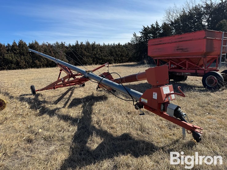 hutchinson-8x61-image-3