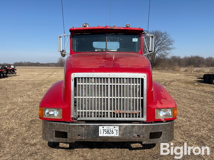 1990-international-9400-eagle-image-2