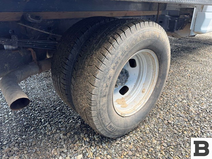 2019-ford-f350-image-12