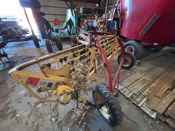 new-holland-256-image-4