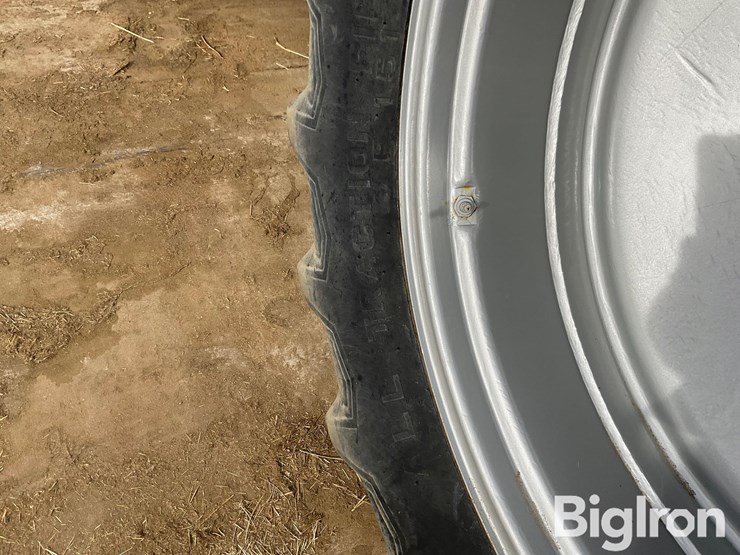 john-deere-10-image-8