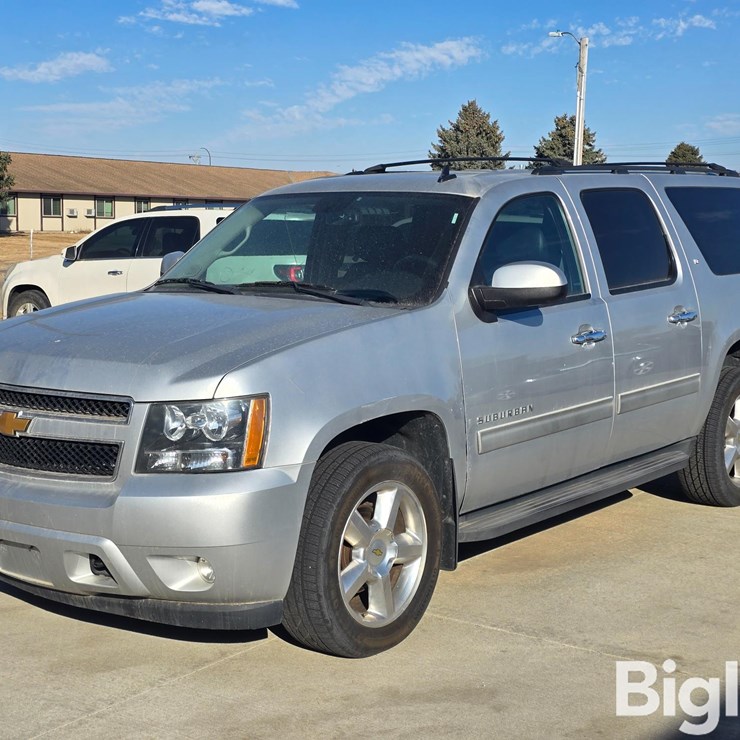2014 CHEVROLET SUBURBAN
