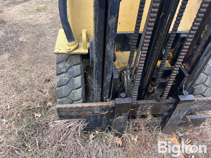 caterpillar-v40b-image-18