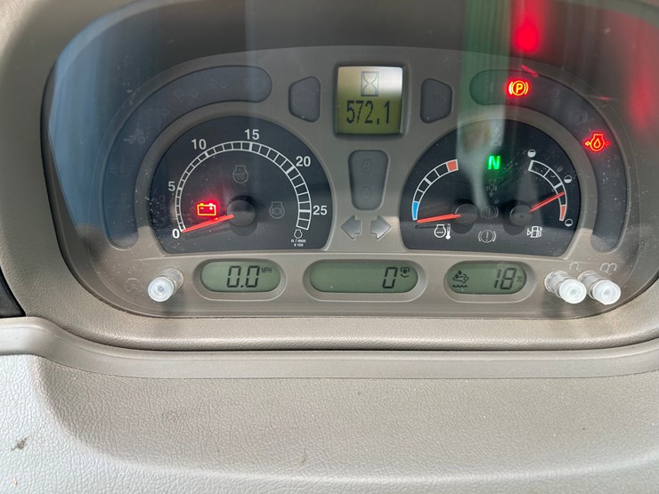 case-ih-125-image-19