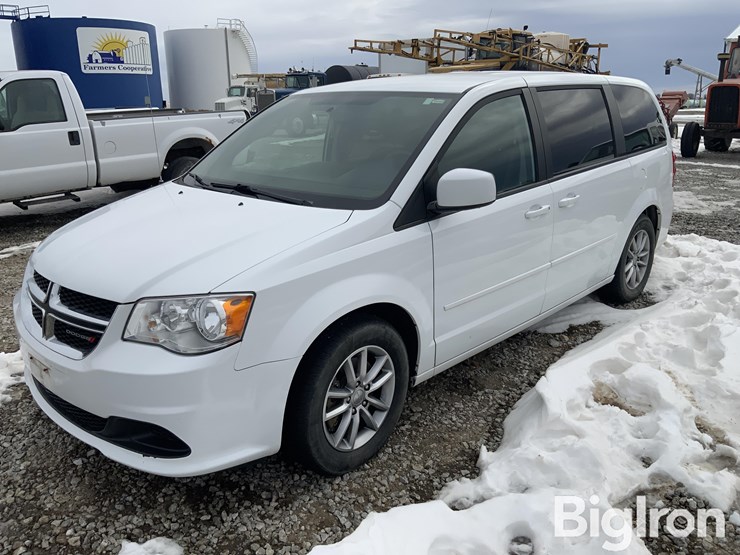 2016-dodge-grand-caravan-image-1