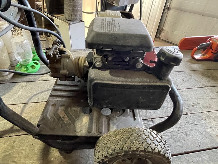 #7207-•-honda-gc-190-pressure-washer-image-11