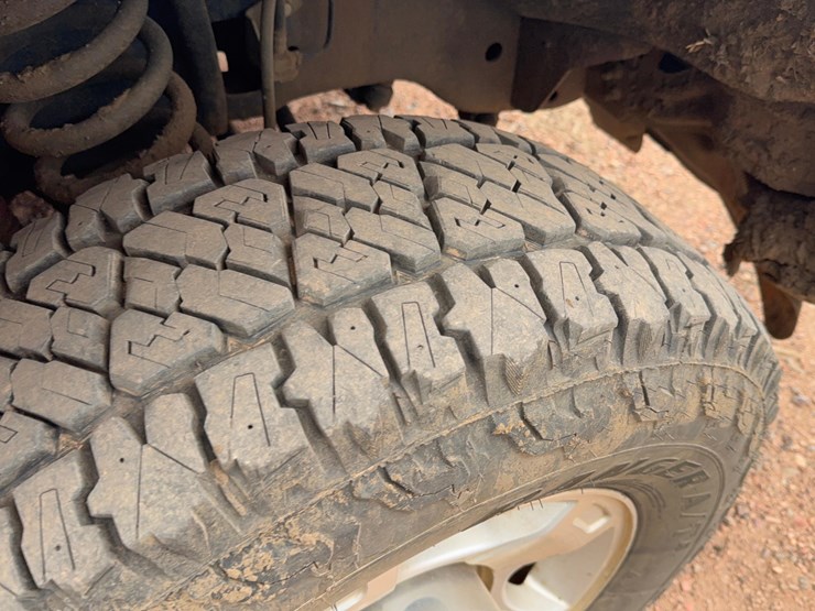 2011-ford-f250-image-13