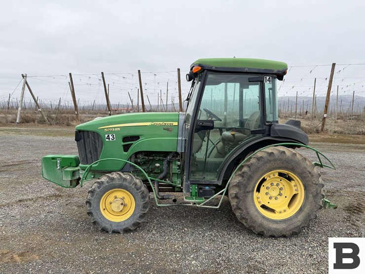 john-deere-5093en-image-4