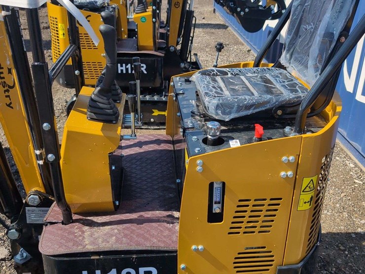 cfg-industrial-mini-excavator---h12r-image-3