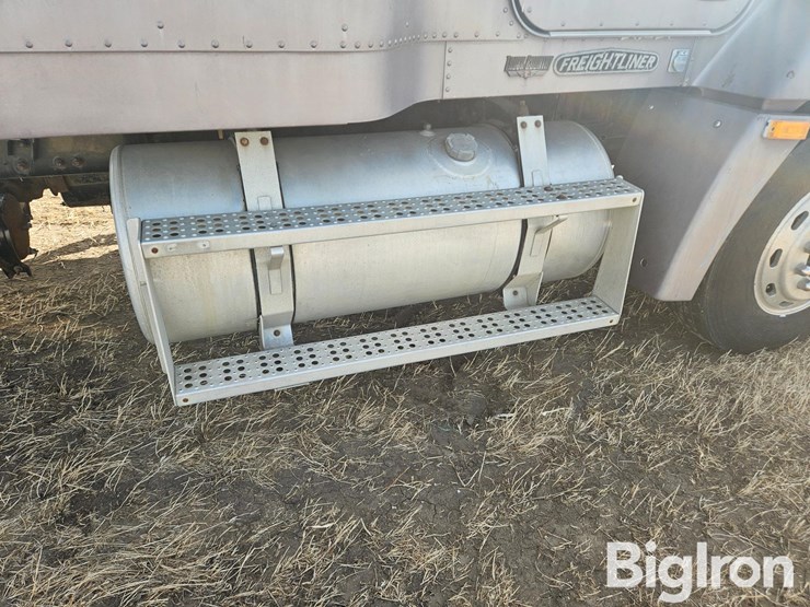 1994-freightliner-fld112-image-15