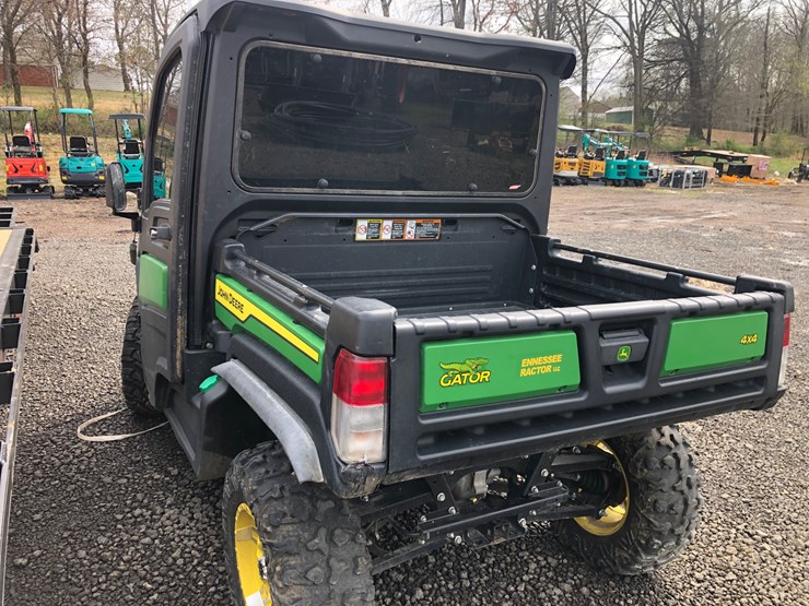 john-deere-gator-image-3