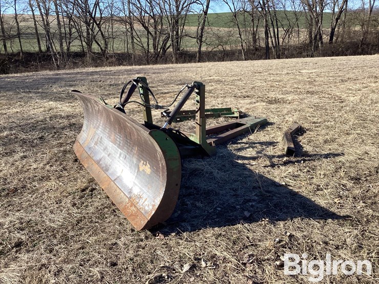 john-deere-10-image-1